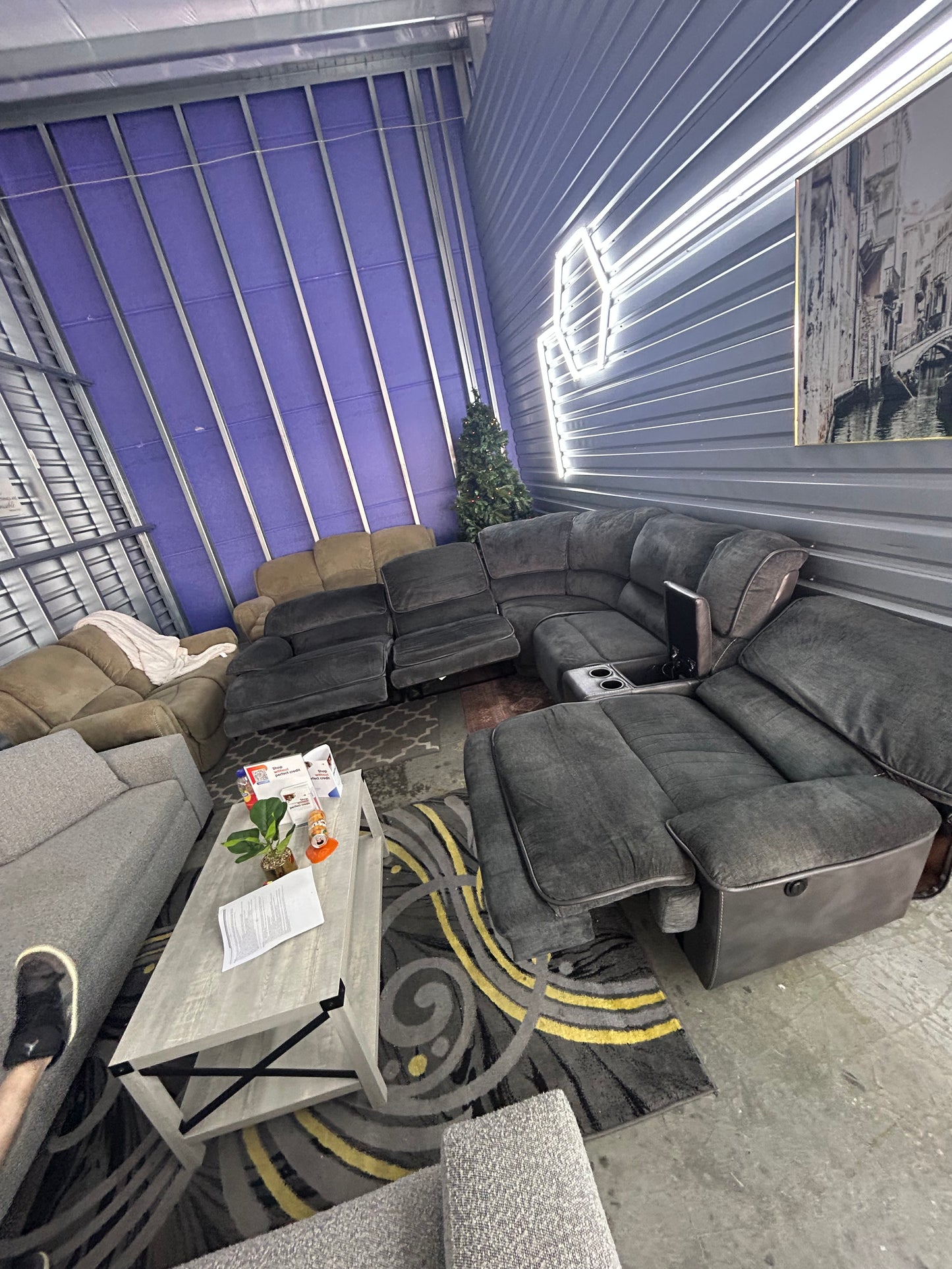 Electric reclining Sectional Sofa/ Couch (We Deliver)