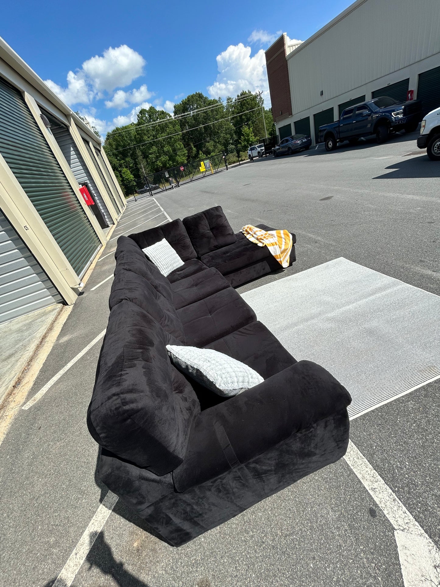 Black Sectional Sofa/ Couch (We Deliver)