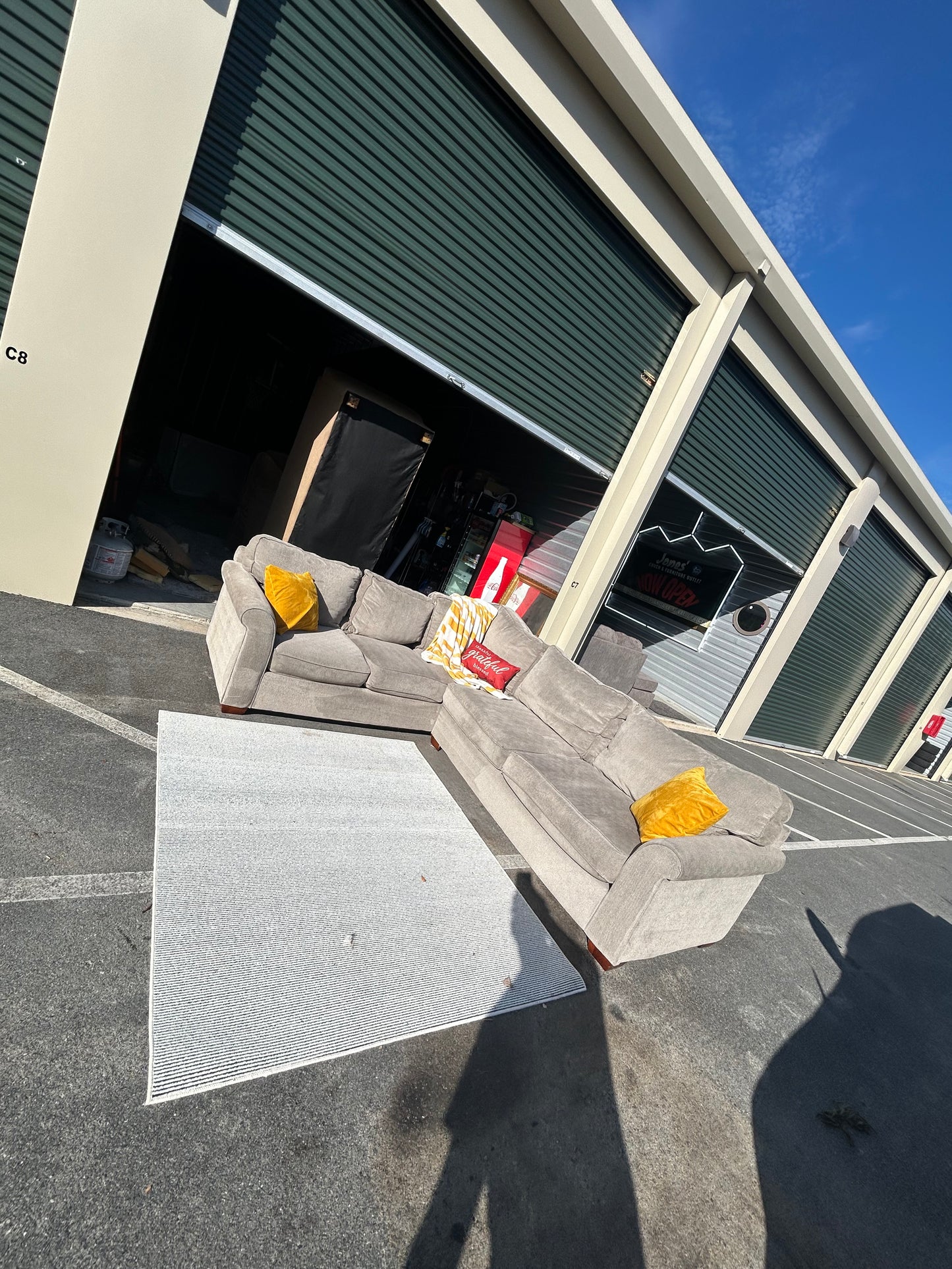Used Sectional Sofa/ Couch (We Deliver)