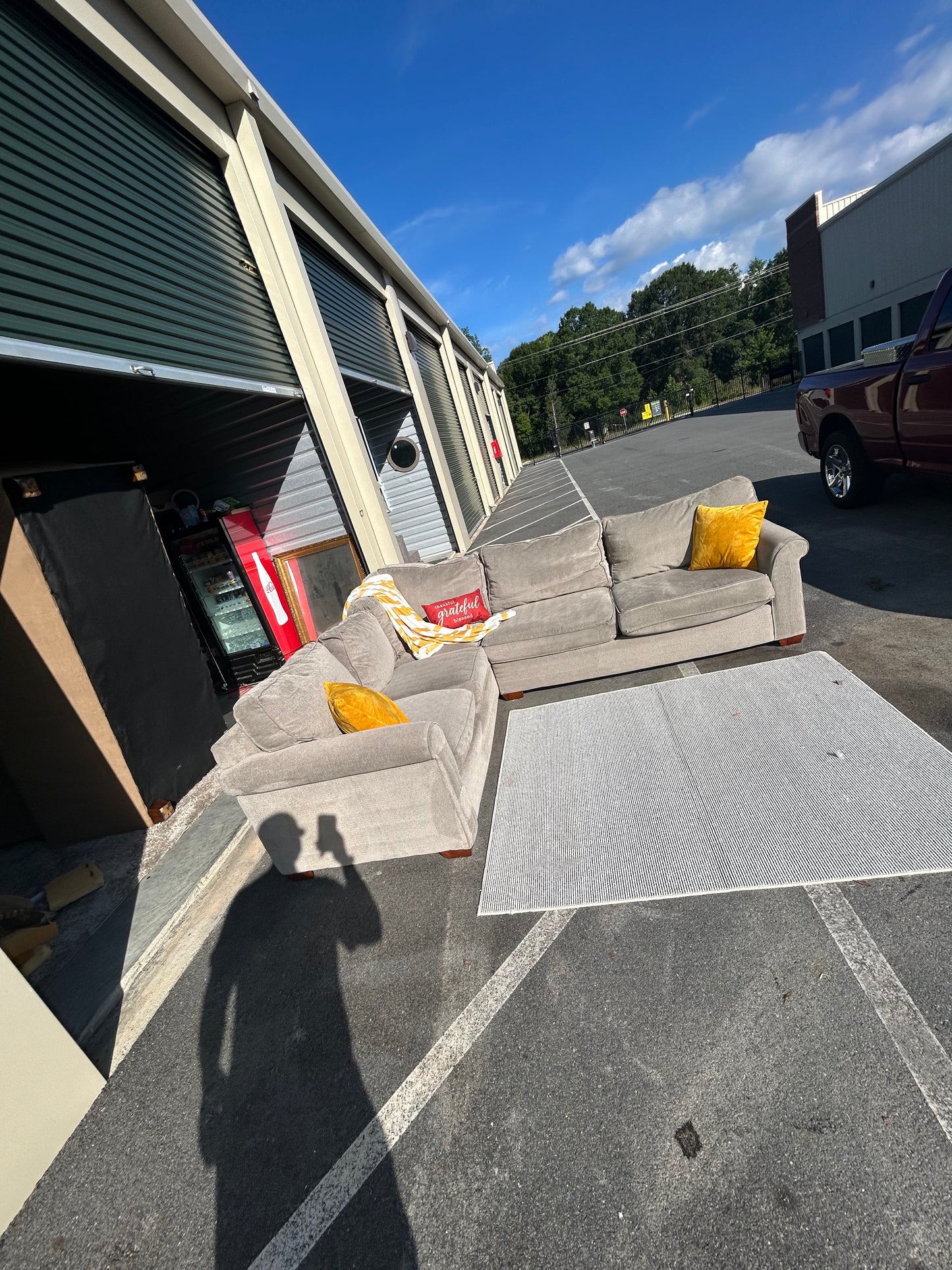 Used Sectional Sofa/ Couch (We Deliver)