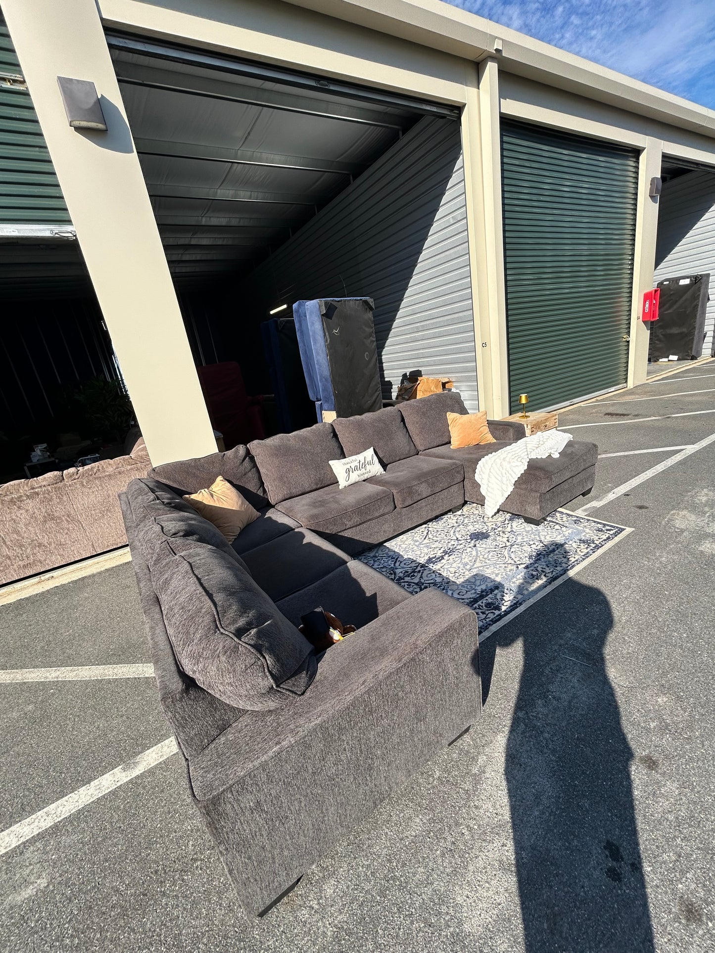 U shape Sectional Sofa/ Couch (We Deliver)