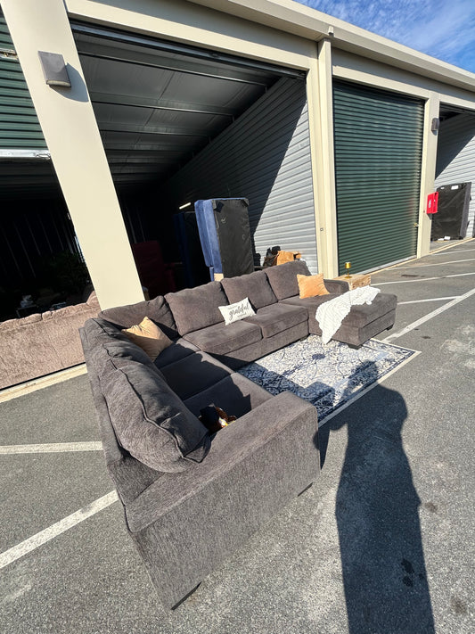 U shape Sectional Sofa/ Couch (We Deliver)