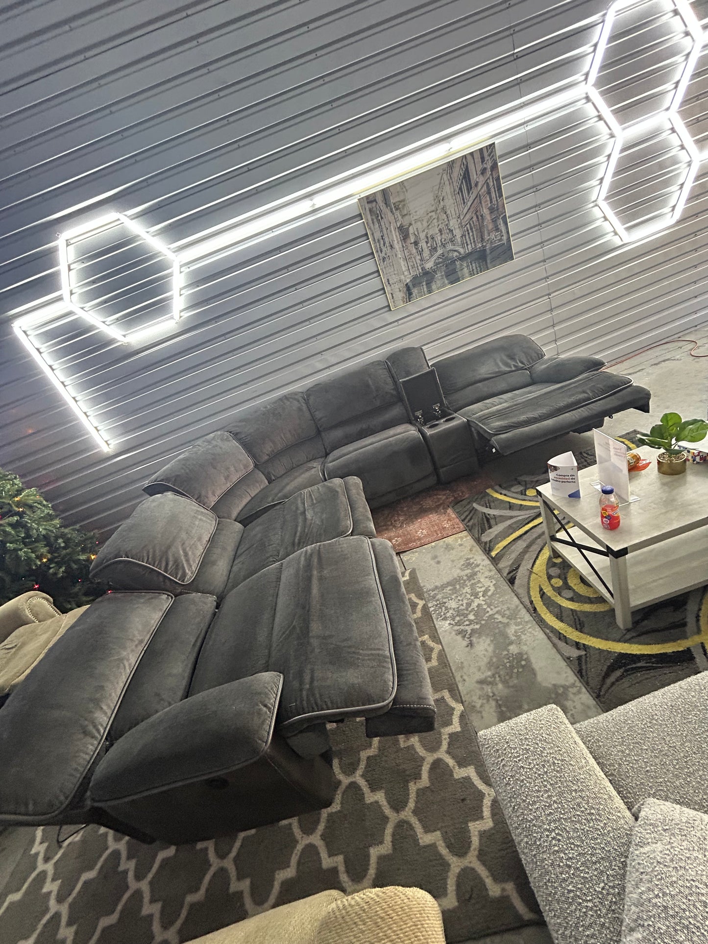 Electric reclining Sectional Sofa/ Couch (We Deliver)