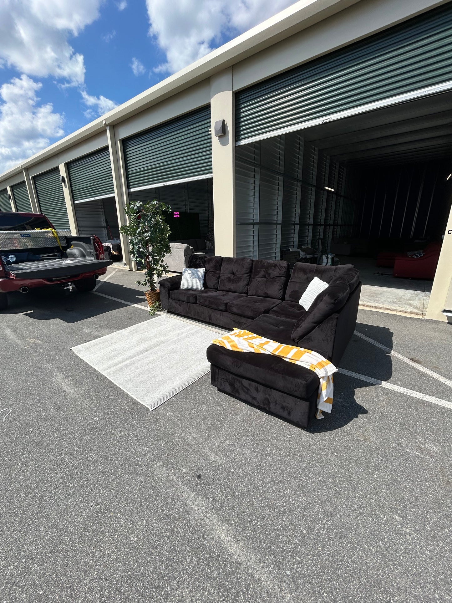 Black Sectional Sofa/ Couch (We Deliver)