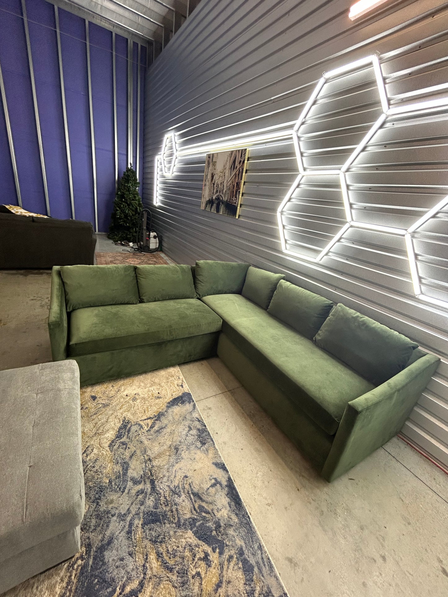 Article Sectional