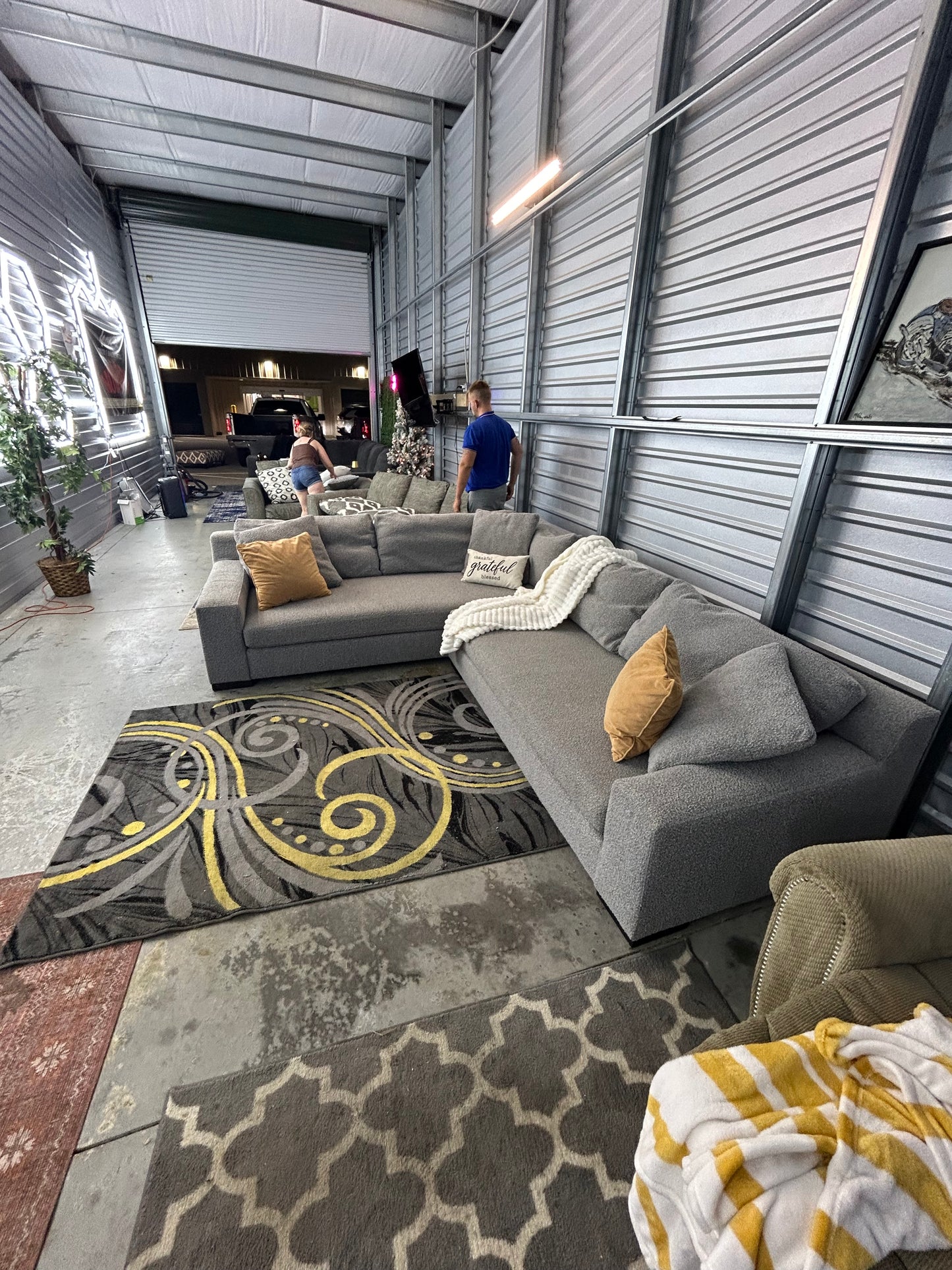 Sectional Sofa/ Couch (We Deliver)