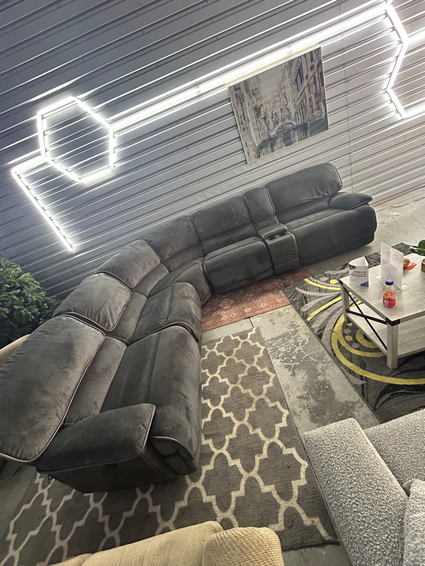 Electric reclining Sectional Sofa/ Couch (We Deliver)